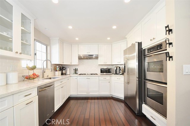 1610 Stanford Avenue, Redondo Beach, California 90278, 3 Bedrooms Bedrooms, ,2 BathroomsBathrooms,Residential,Sold,Stanford,SB18293748