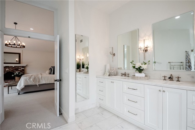 754 35th Street, Manhattan Beach, California 90266, 5 Bedrooms Bedrooms, ,3 BathroomsBathrooms,Residential,Sold,35th,SB21137408