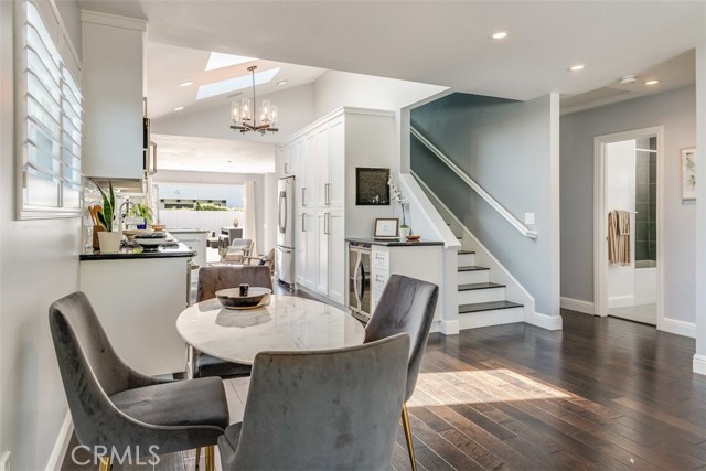 2305 Oak Avenue, Manhattan Beach, California 90266, 3 Bedrooms Bedrooms, ,2 BathroomsBathrooms,Residential,Sold,Oak,PW21077837