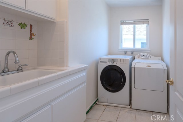 2111 Nelson Avenue, Redondo Beach, California 90278, 4 Bedrooms Bedrooms, ,2 BathroomsBathrooms,Residential,Sold,Nelson,SB19043798
