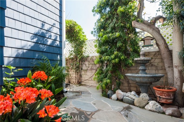 872 27th Street, Manhattan Beach, California 90266, 4 Bedrooms Bedrooms, ,3 BathroomsBathrooms,Residential,Sold,27th,SB20136143