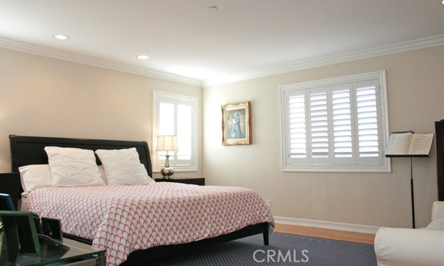 219 Lucia Avenue, Redondo Beach, California 90277, 3 Bedrooms Bedrooms, ,2 BathroomsBathrooms,Residential,Sold,Lucia,PV18248811