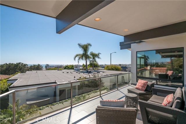 2904 Hermosa View Drive, Hermosa Beach, California 90254, 4 Bedrooms Bedrooms, ,3 BathroomsBathrooms,Residential,Sold,Hermosa View,SB20153265