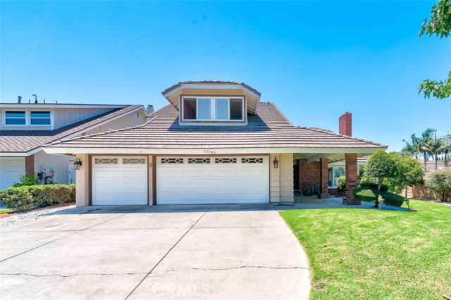 Photo of 13701 Palace Way, Tustin, CA 92780