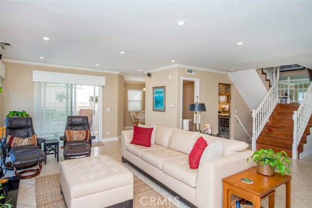 113 Guadalupe Avenue, Redondo Beach, California 90277, 4 Bedrooms Bedrooms, ,3 BathroomsBathrooms,Residential,Sold,Guadalupe,IG18073720