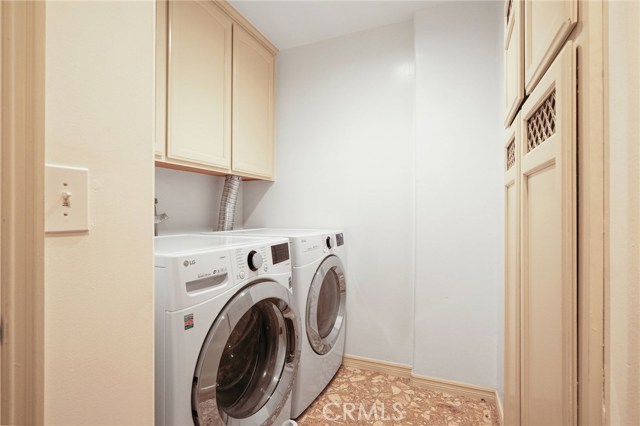 225 Lucia Avenue, Redondo Beach, California 90277, 3 Bedrooms Bedrooms, ,3 BathroomsBathrooms,Residential,Sold,Lucia,SB20222833