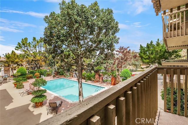 6526 Ocean Crest Drive, Rancho Palos Verdes, California 90275, 2 Bedrooms Bedrooms, ,2 BathroomsBathrooms,Residential,Sold,Ocean Crest,PV21088081