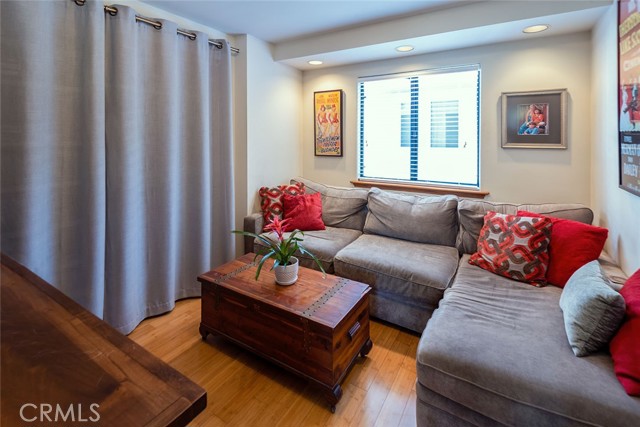 619 Avenue B, Redondo Beach, California 90277, 5 Bedrooms Bedrooms, ,3 BathroomsBathrooms,Residential,Sold,Avenue B,SB21044524