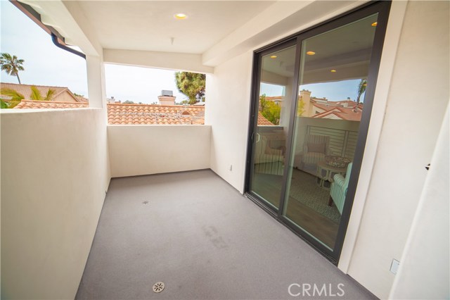 1108 Vincent Street, Redondo Beach, California 90277, 4 Bedrooms Bedrooms, ,3 BathroomsBathrooms,Residential,Sold,Vincent,SB18102479