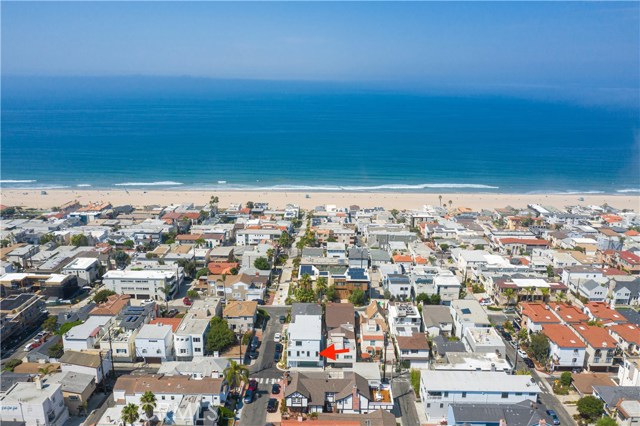 409 30th Street, Manhattan Beach, California 90266, 4 Bedrooms Bedrooms, ,2 BathroomsBathrooms,Residential,Sold,30th,SB20162447