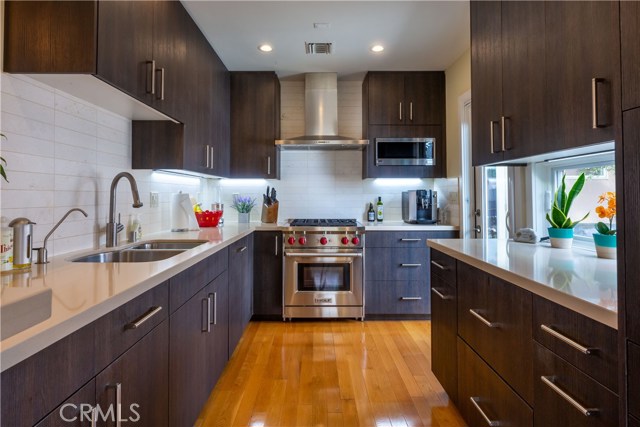 2703 Spreckels Lane, Redondo Beach, California 90278, 4 Bedrooms Bedrooms, ,3 BathroomsBathrooms,Residential,Sold,Spreckels,PW20057811