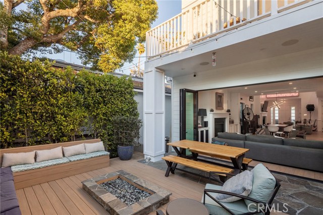 1405 Oak Avenue, Manhattan Beach, California 90266, 4 Bedrooms Bedrooms, ,4 BathroomsBathrooms,Residential,Sold,Oak,SB20231748