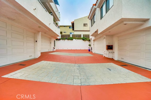 710 Beryl Street, Redondo Beach, California 90277, 3 Bedrooms Bedrooms, ,3 BathroomsBathrooms,Residential,Sold,Beryl,SB20099707