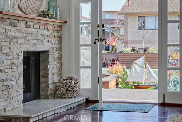 13 Laurel, Manhattan Beach, California 90266, 3 Bedrooms Bedrooms, ,1 BathroomBathrooms,Residential,Sold,Laurel,SB19057635