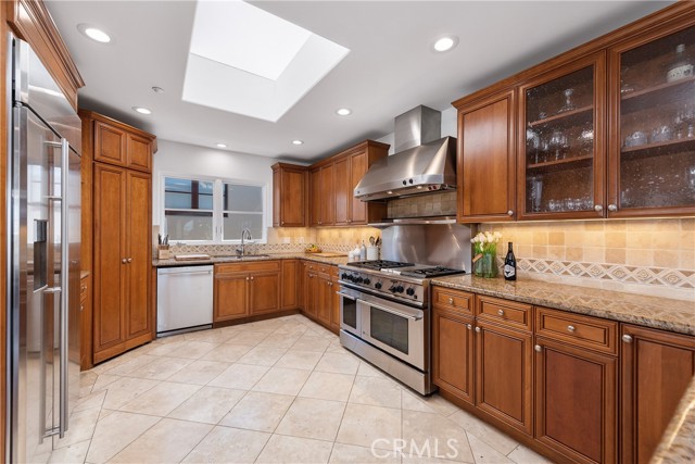 3104 Alma Avenue, Manhattan Beach, California 90266, 3 Bedrooms Bedrooms, ,4 BathroomsBathrooms,Residential,Sold,Alma,SB21051698