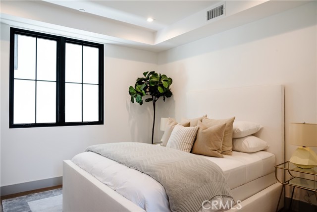 408 29th Street, Manhattan Beach, California 90266, 4 Bedrooms Bedrooms, ,4 BathroomsBathrooms,Residential,Sold,29th,SB21119118