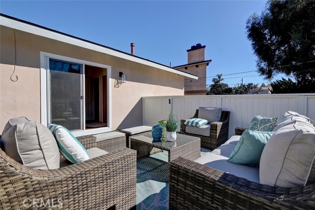 811 Spencer Street, Redondo Beach, California 90277, 4 Bedrooms Bedrooms, ,2 BathroomsBathrooms,Residential,Sold,Spencer,SB19017533