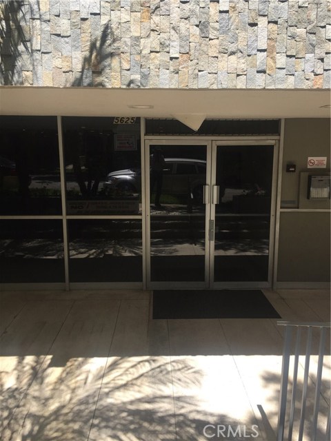 2 Bed Home for Sale in Culver City, California