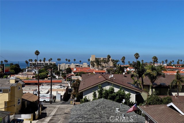 546 Avenue B, Redondo Beach, California 90277, 4 Bedrooms Bedrooms, ,3 BathroomsBathrooms,Residential,Sold,Avenue B,SB18229550