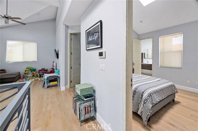 2019 Farrell Avenue, Redondo Beach, California 90278, 4 Bedrooms Bedrooms, ,4 BathroomsBathrooms,Residential,Sold,Farrell,SB20115506