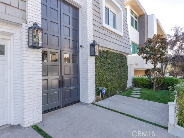 410 31st Street, Manhattan Beach, California 90266, 3 Bedrooms Bedrooms, ,2 BathroomsBathrooms,Residential,Sold,31st,SB20024556