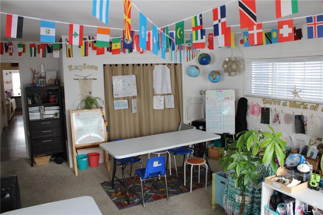 Family room/3rd bedroom