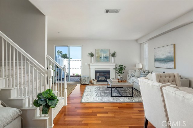 1800 Pacific Coast Highway, Redondo Beach, California 90277, 3 Bedrooms Bedrooms, ,1 BathroomBathrooms,Residential,Sold,Pacific Coast,PV20156766