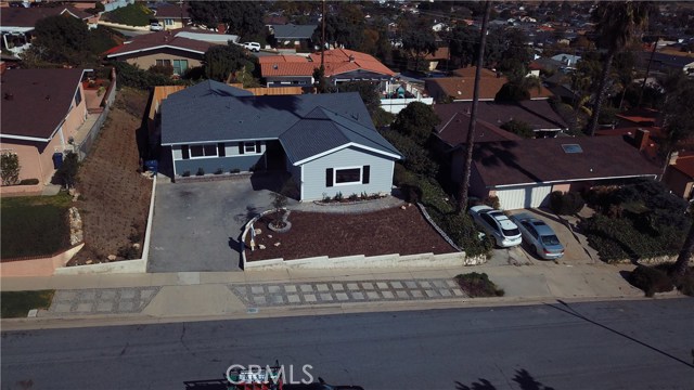 2049 Santa Rena Drive, Rancho Palos Verdes, California 90275, 4 Bedrooms Bedrooms, ,2 BathroomsBathrooms,Residential,Sold,Santa Rena,SB19026906