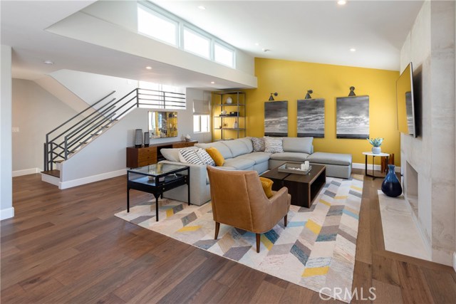 Vaulted Living Room Ceilings