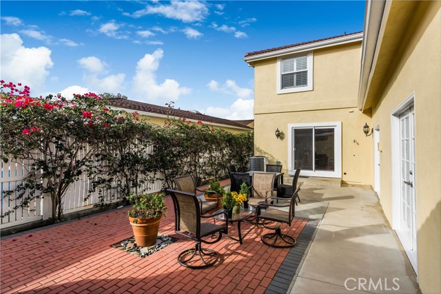 230 Avenue D, Redondo Beach, California 90277, 4 Bedrooms Bedrooms, ,3 BathroomsBathrooms,Residential,Sold,Avenue D,SB18023794