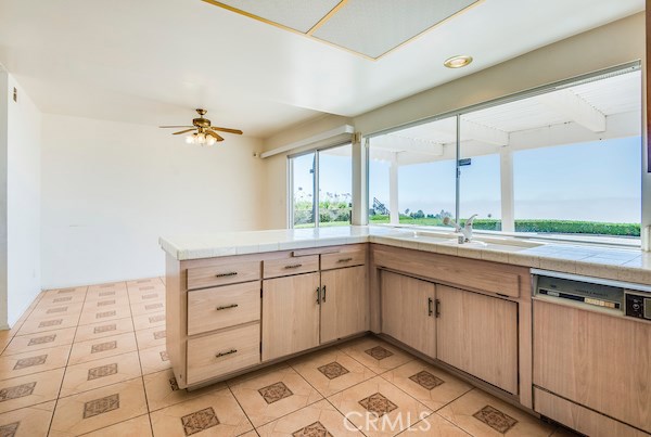 30405 Camino Porvenir, Rancho Palos Verdes, California 90275, 5 Bedrooms Bedrooms, ,2 BathroomsBathrooms,Residential,Sold,Camino Porvenir,PV17138112