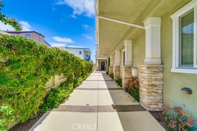 105 S Prospect Avenue, Redondo Beach, California 90277, 4 Bedrooms Bedrooms, ,2 BathroomsBathrooms,Residential,Sold,S Prospect,SB18121161