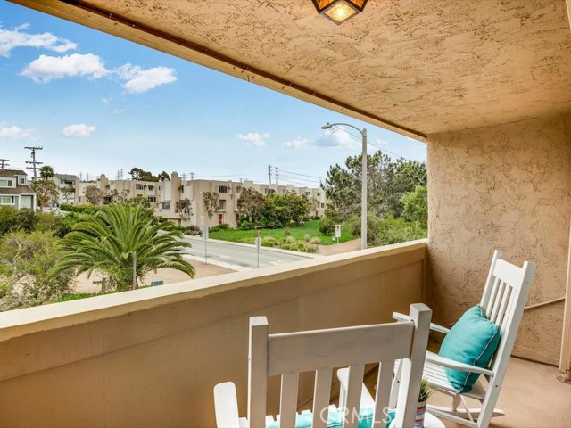 209 Valley Drive, Hermosa Beach, California 90254, 2 Bedrooms Bedrooms, ,2 BathroomsBathrooms,Residential,Sold,Valley,SB19112265