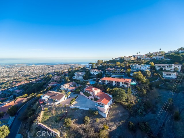 3285 Crownview Drive, Rancho Palos Verdes, California 90275, 4 Bedrooms Bedrooms, ,3 BathroomsBathrooms,Residential,Sold,Crownview,PV18031488