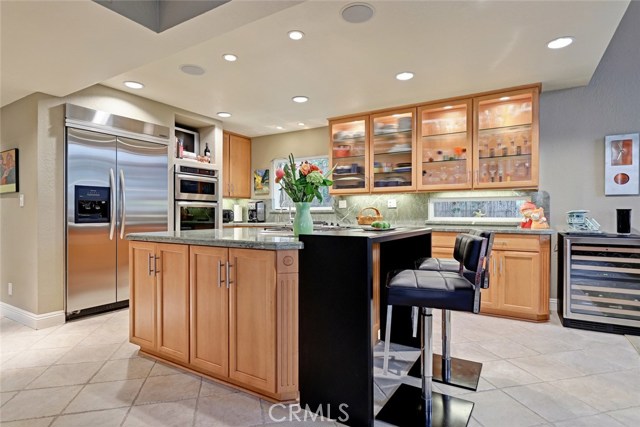 512 3rd Street, Manhattan Beach, California 90266, 3 Bedrooms Bedrooms, ,3 BathroomsBathrooms,Residential,Sold,3rd,SB18066337