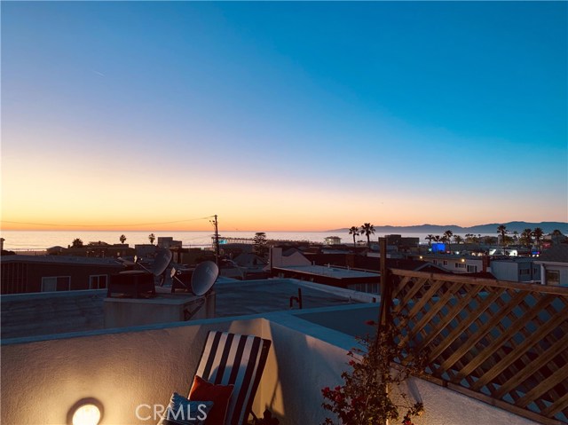 900 Manhattan Avenue, Hermosa Beach, California 90254, 4 Bedrooms Bedrooms, ,3 BathroomsBathrooms,Residential,Sold,Manhattan,PV20025894