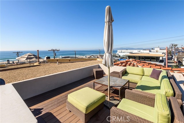 2934 Hermosa Avenue, Hermosa Beach, California 90254, 3 Bedrooms Bedrooms, ,3 BathroomsBathrooms,Residential,Sold,Hermosa,SB18080903