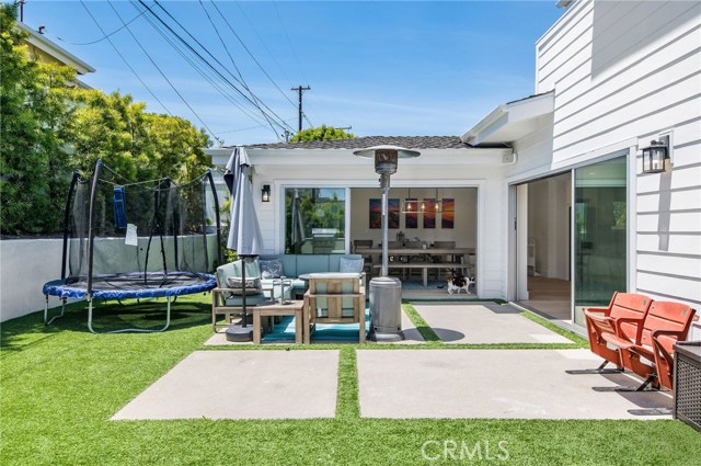 1325 Gertruda Avenue, Redondo Beach, California 90277, 5 Bedrooms Bedrooms, ,4 BathroomsBathrooms,Residential,Sold,Gertruda,SB20095721