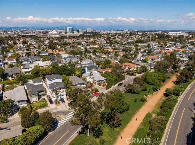 759 Marine Avenue, Manhattan Beach, California 90266, 4 Bedrooms Bedrooms, ,2 BathroomsBathrooms,Residential,Sold,Marine,SB20101461