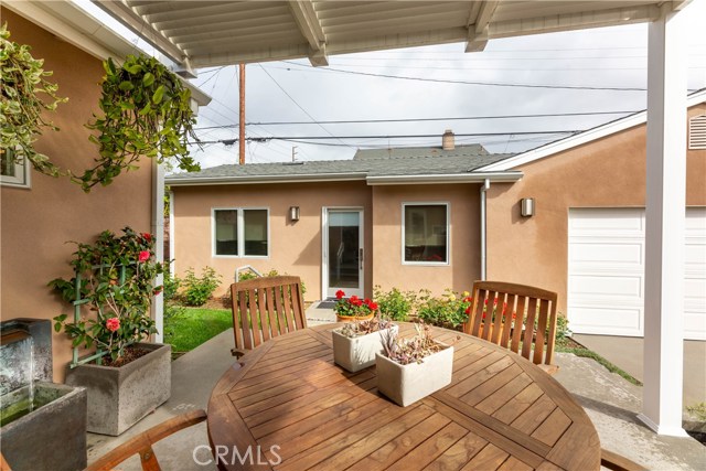 2703 Spreckels Lane, Redondo Beach, California 90278, 4 Bedrooms Bedrooms, ,3 BathroomsBathrooms,Residential,Sold,Spreckels,PW20057811