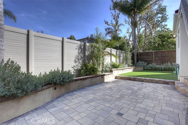 939 1st Street, Manhattan Beach, California 90266, 4 Bedrooms Bedrooms, ,4 BathroomsBathrooms,Residential,Sold,1st,SB17057614