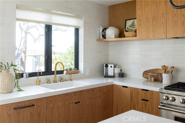 3528 Poinsettia Avenue, Manhattan Beach, California 90266, 3 Bedrooms Bedrooms, ,2 BathroomsBathrooms,Residential,Sold,Poinsettia,SB18281926