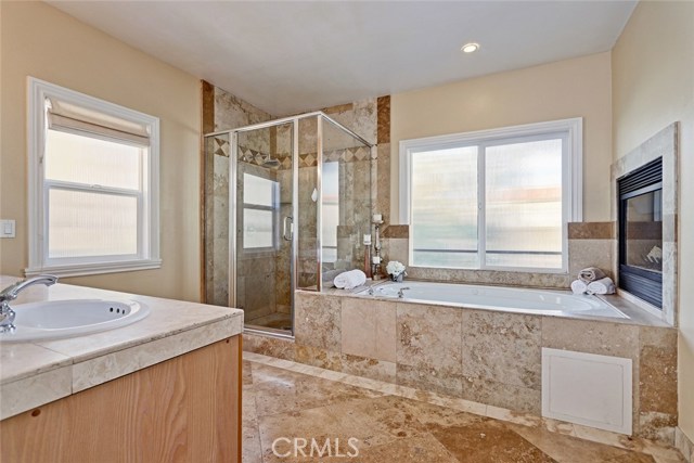 502 Juanita Avenue, Redondo Beach, California 90277, 3 Bedrooms Bedrooms, ,3 BathroomsBathrooms,Residential,Sold,Juanita,SB18028945