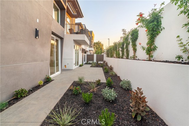 2713 Carnegie Lane, Redondo Beach, California 90278, 4 Bedrooms Bedrooms, ,4 BathroomsBathrooms,Residential,Sold,Carnegie,SB19228634