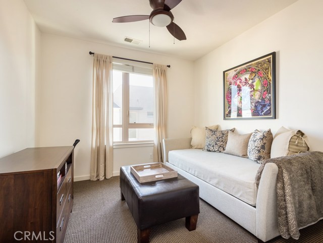 2 Bed Home for Sale in Hawthorne, California
