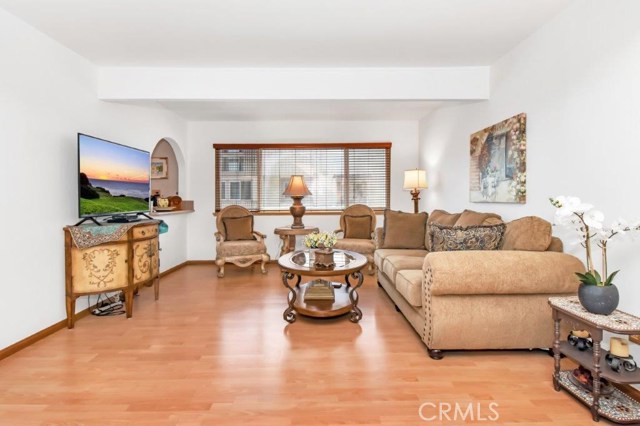 Spacious Family Room