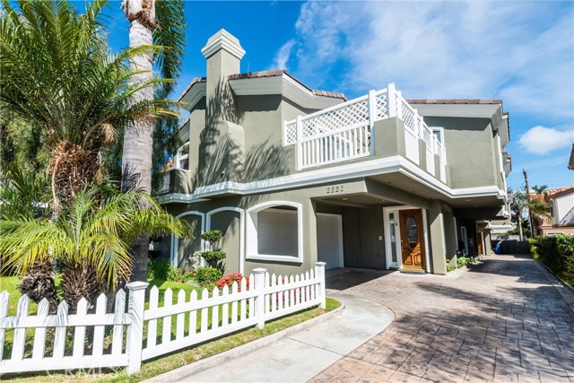 2223 Mathews Avenue, Redondo Beach, California 90278, 3 Bedrooms Bedrooms, ,3 BathroomsBathrooms,Residential,Sold,Mathews,SB19080062