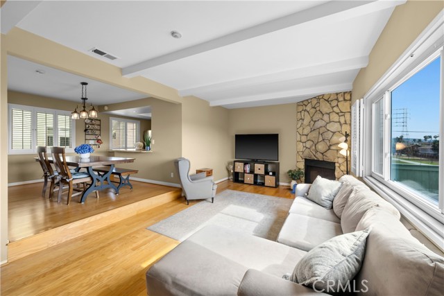 2510 Voorhees Avenue, Redondo Beach, California 90278, 2 Bedrooms Bedrooms, ,1 BathroomBathrooms,Residential,Sold,Voorhees,SB21140312
