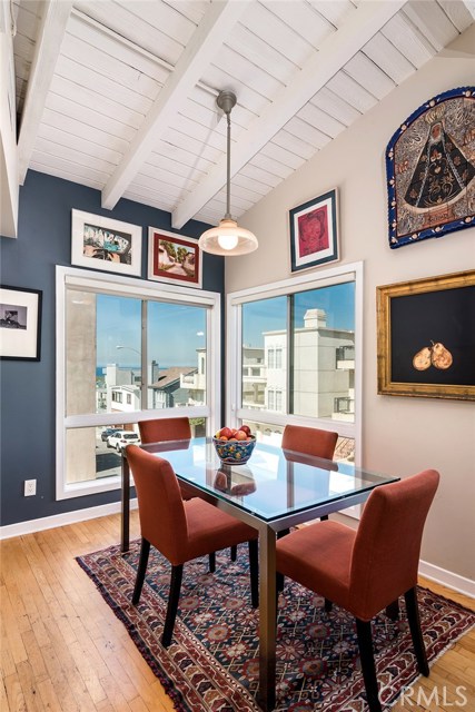 Oh and those beach beamed ceilings.
