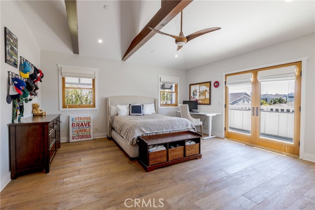 1631 19th Street, Manhattan Beach, California 90266, 5 Bedrooms Bedrooms, ,4 BathroomsBathrooms,Residential,Sold,19th,SB20082155